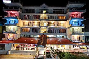 Hotel Monarch Residency Manali