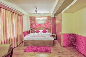 Hotel Monarch Residency Manali