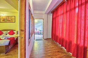 Hotel Monarch Residency Manali