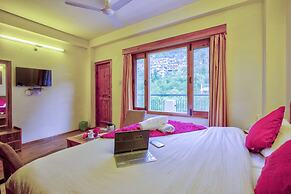 Hotel Monarch Residency Manali