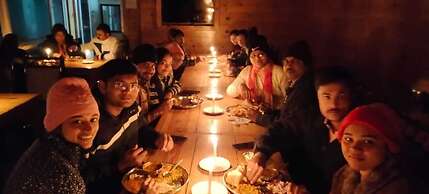 Hotel Monarch Residency Manali