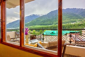 Hotel Monarch Residency Manali