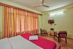 Hotel Monarch Residency Manali