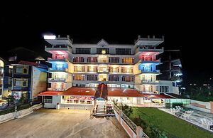 Hotel Monarch Residency Manali