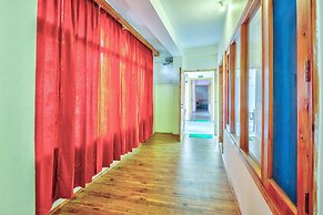 Hotel Monarch Residency Manali