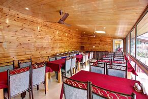 Hotel Monarch Residency Manali