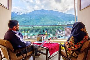 Hotel Monarch Residency Manali
