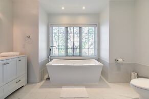 GLOBALSTAY. Unique 5BR Villa. Swimming Pool. HOT TUB