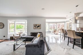 GLOBALSTAY. Unique 5BR Villa. Swimming Pool. HOT TUB