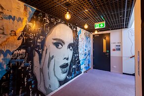 The Muse Christchurch, Art Hotel