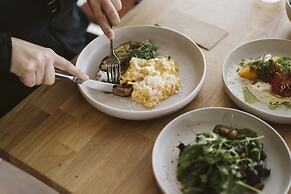 The Muse Christchurch, Art Hotel