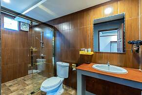Lisha Grand Hotel