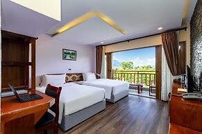 Lisha Grand Hotel