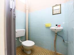 Super OYO 89640 Hotel Pelangi Marang