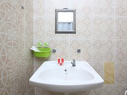 Super OYO 89640 Hotel Pelangi Marang