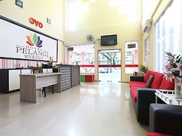 Super OYO 89640 Hotel Pelangi Marang