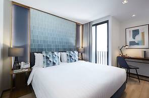 The Quarter Phromphong by UHG