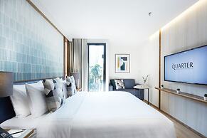 The Quarter Phromphong by UHG