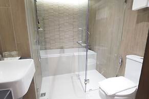 The Quarter Phromphong by UHG