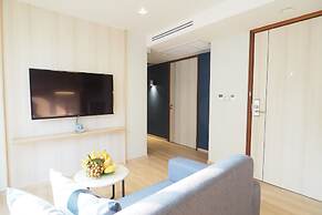 The Quarter Phromphong by UHG