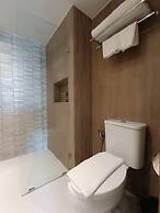 The Quarter Phromphong by UHG