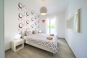 Apartments Mali Nono
