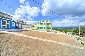 Apartments Mali Nono