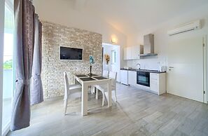 Apartments Mali Nono