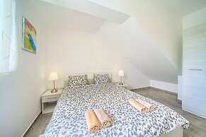 Apartments Mali Nono