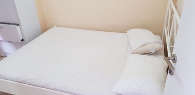 Apartment Green Pramuka by Vincent