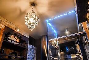 Antique Luxury Suite 65sq.m.