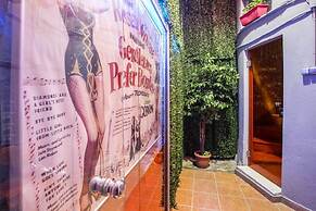 Boutique maisonette in Athens