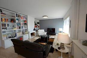 New Superb & Luminous 2 Bedroom Apartment