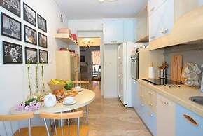 New Superb & Luminous 2 Bedroom Apartment