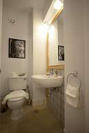 New Superb & Luminous 2 Bedroom Apartment