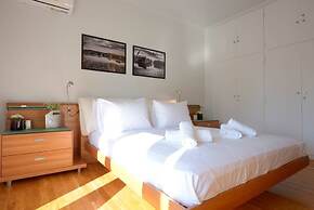 New Superb & Luminous 2 Bedroom Apartment