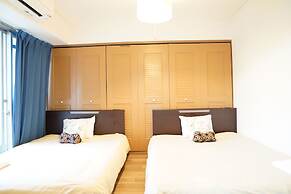 Metro Daikoku Apartment