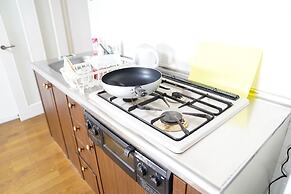 Metro Daikoku Apartment