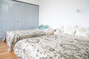 Metro Daikoku Apartment