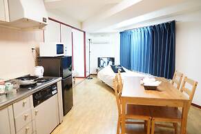Metro Daikoku Apartment