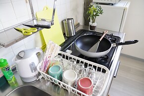 Metro Daikoku Apartment