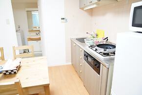 Metro Daikoku Apartment