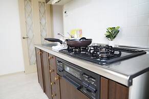 Metro Daikoku Apartment