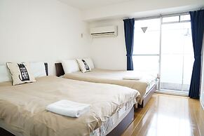 Metro Daikoku Apartment