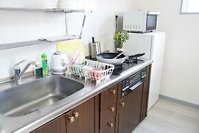 Metro Daikoku Apartment