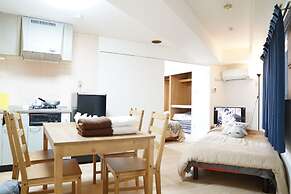 Metro Daikoku Apartment