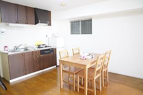 Metro Daikoku Apartment