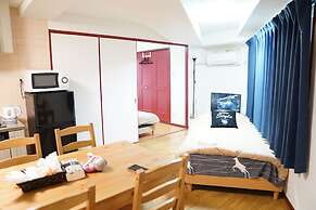 Metro Daikoku Apartment