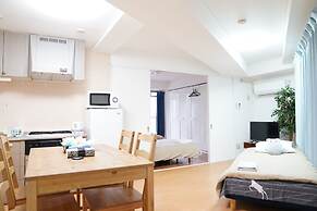 Metro Daikoku Apartment