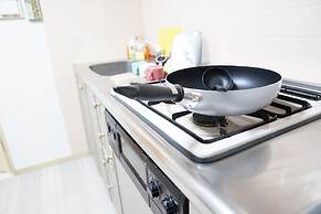 Metro Daikoku Apartment
